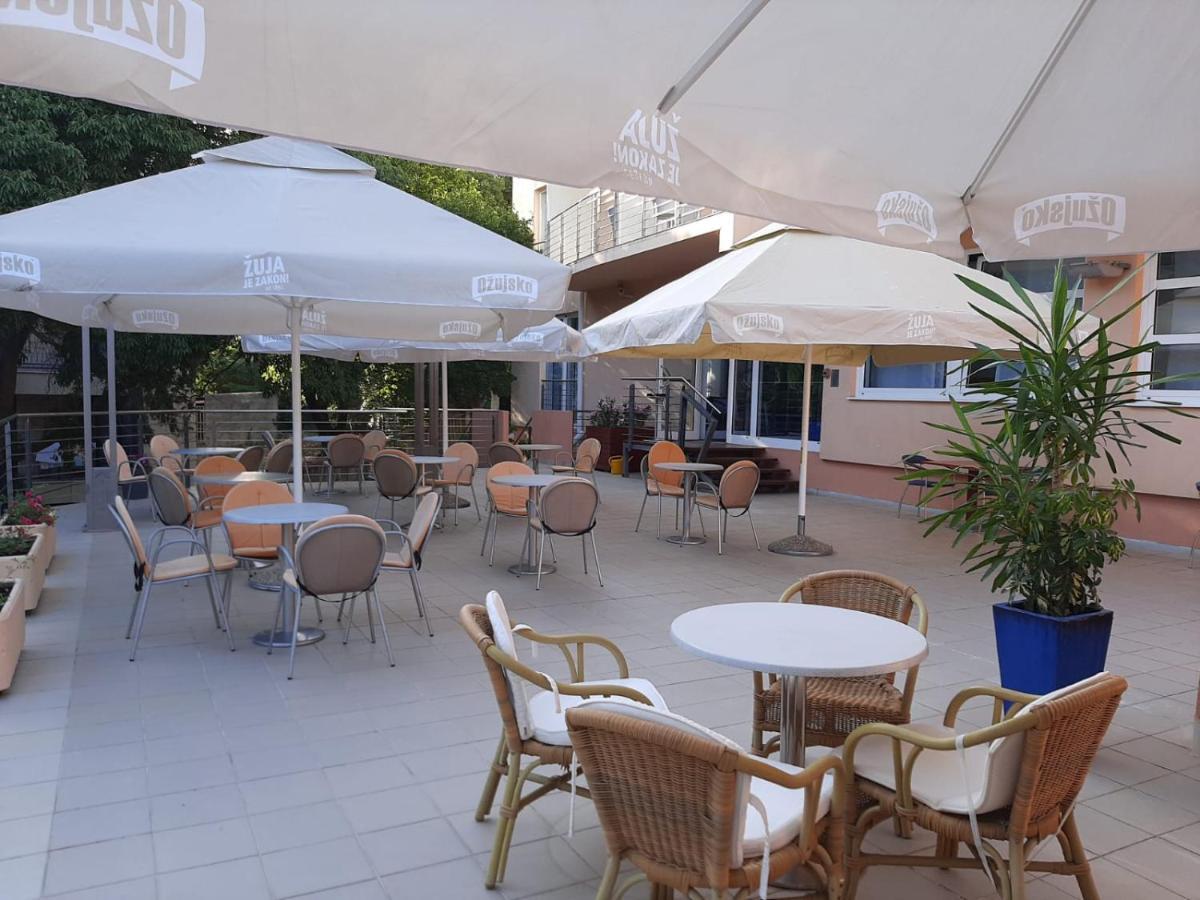 Hotel Tamaris Novi Vinodolski Bagian luar foto