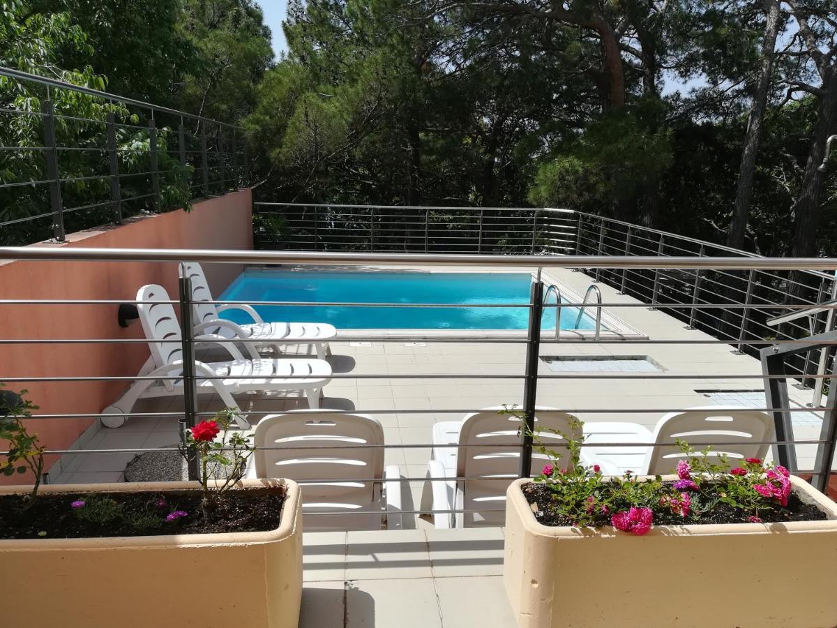 Hotel Tamaris Novi Vinodolski Bagian luar foto