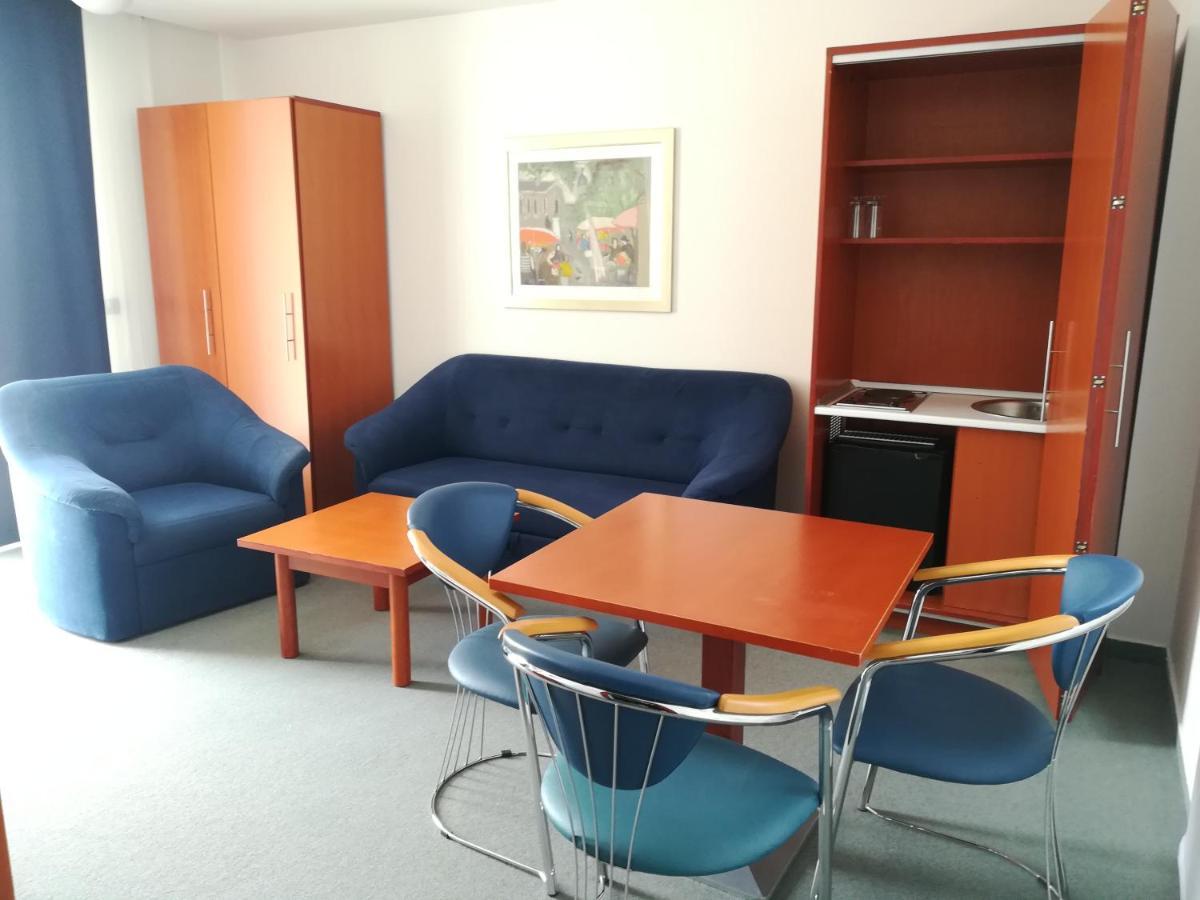 Hotel Tamaris Novi Vinodolski Bagian luar foto